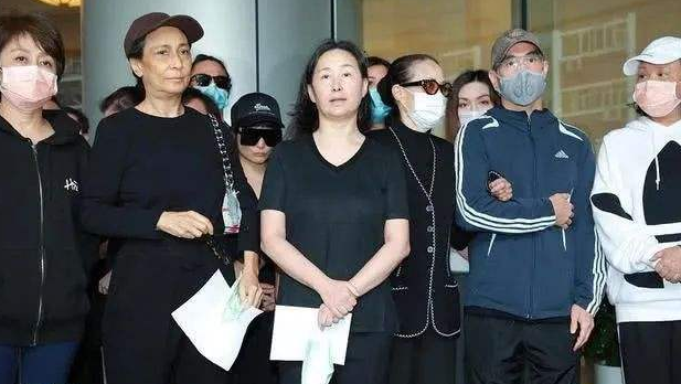 “新《倩女幽魂》票房过亿 刘亦菲坦然接受质疑”